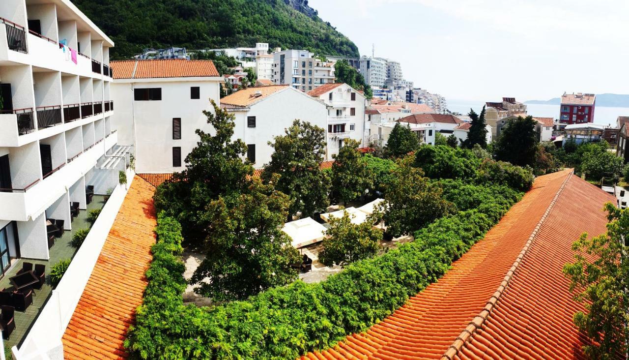 Hotel Sumadija Rafailovici Bečići Esterno foto